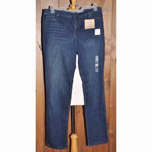 Stretch Ultrasoft Fabric Women's Jeans With Mid-Rise Slim Straight Leg Opening